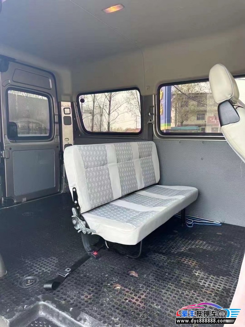 22年上汽大通V80MPV抵押车出售