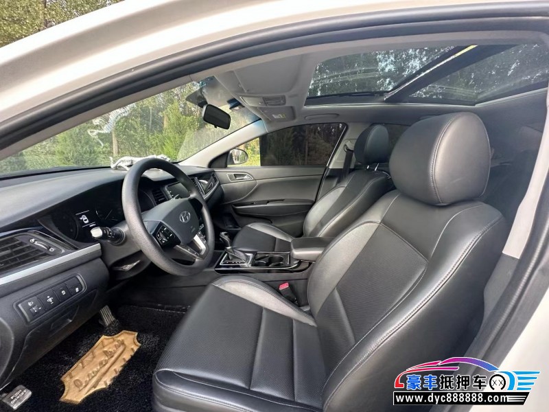 19年现代名图轿车抵押车出售