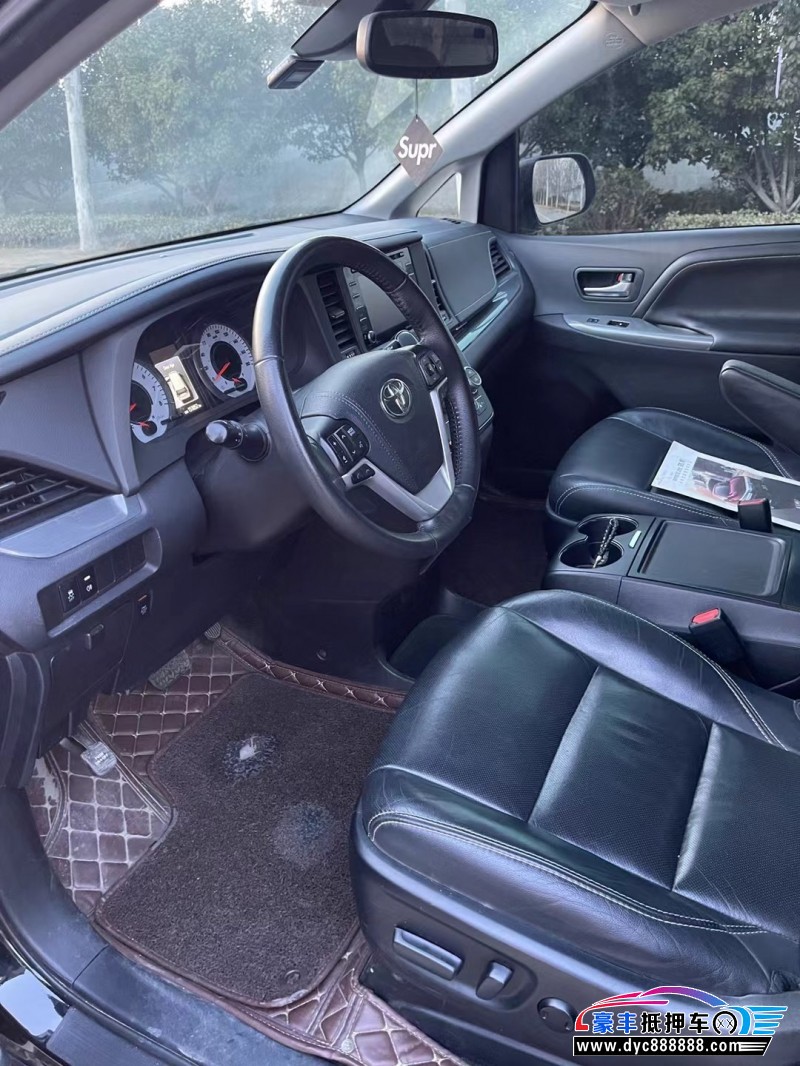 18年丰田塞纳MPV抵押车出售