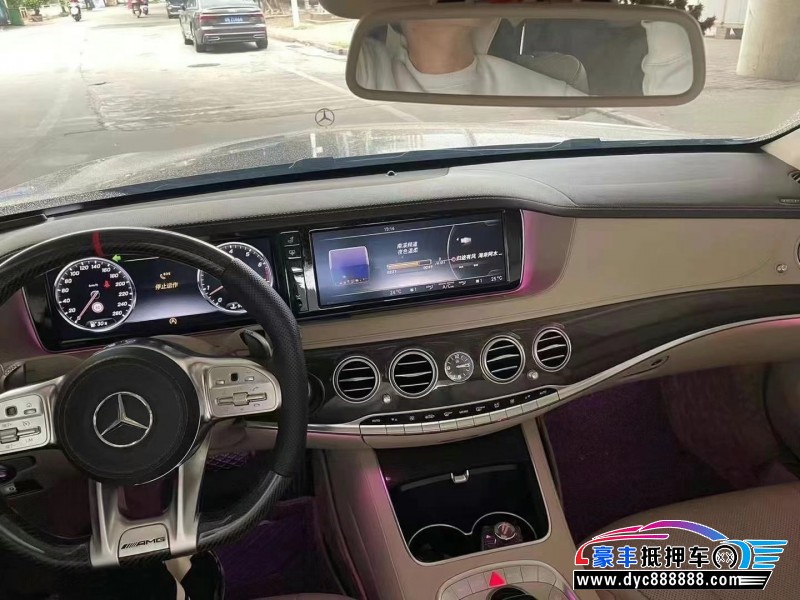 14年奔驰S轿车抵押车出售