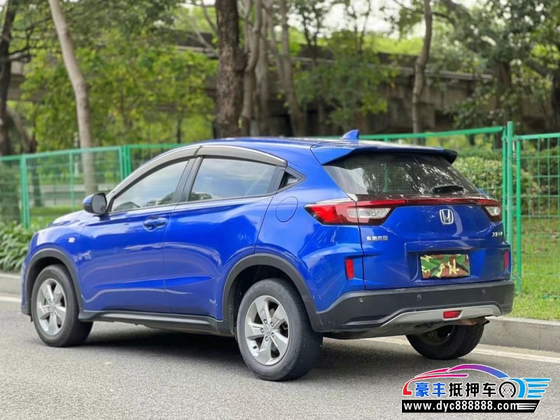 17年本田XRV轿车抵押车出售