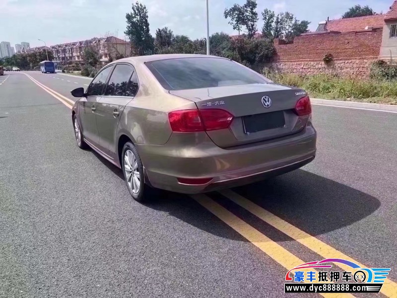 15年大众速腾轿车抵押车出售