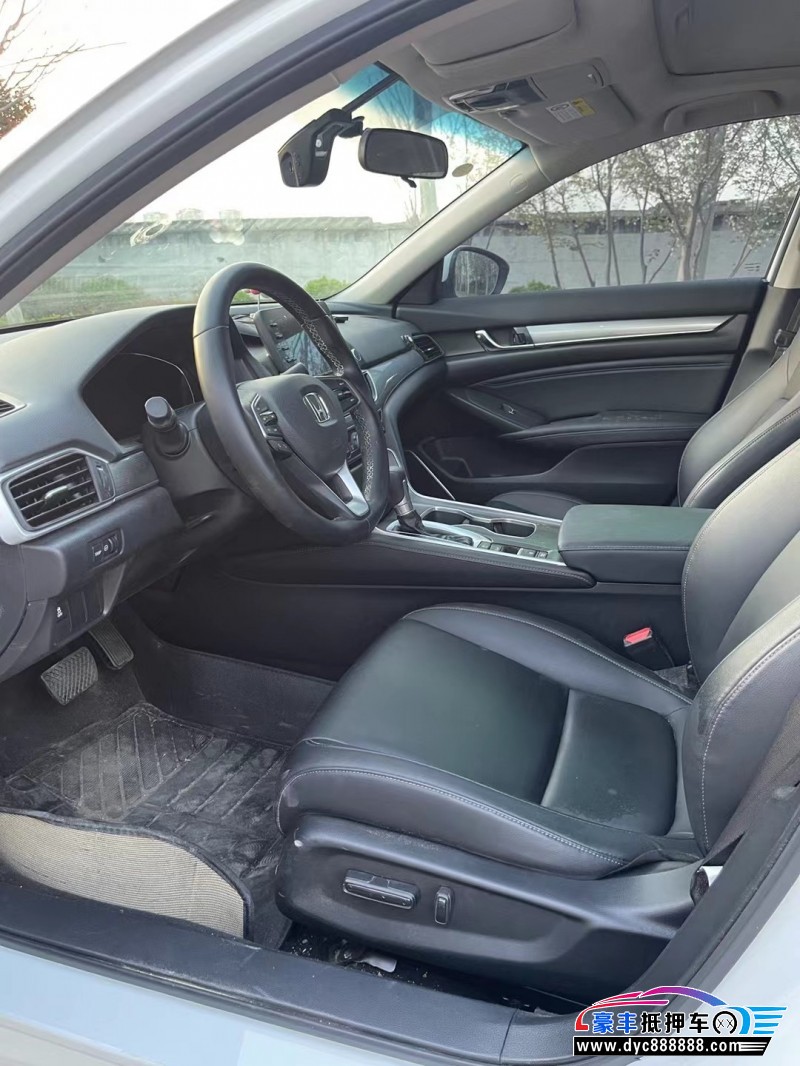 21年本田雅阁轿车抵押车出售