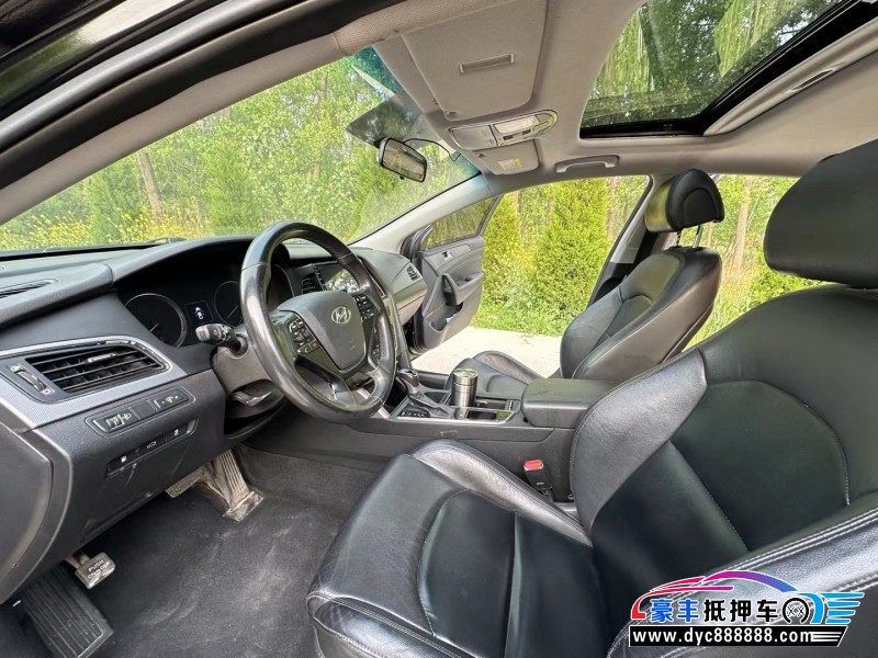 17年现代索纳塔九轿车抵押车出售