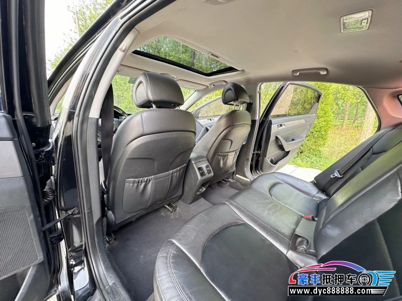 17年现代索纳塔九轿车抵押车出售