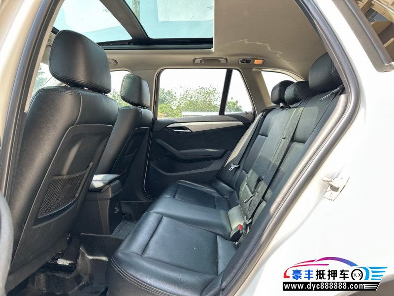 13年宝马X1轿车抵押车出售