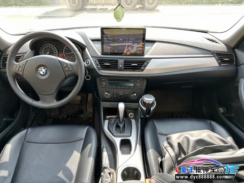 13年宝马X1轿车抵押车出售