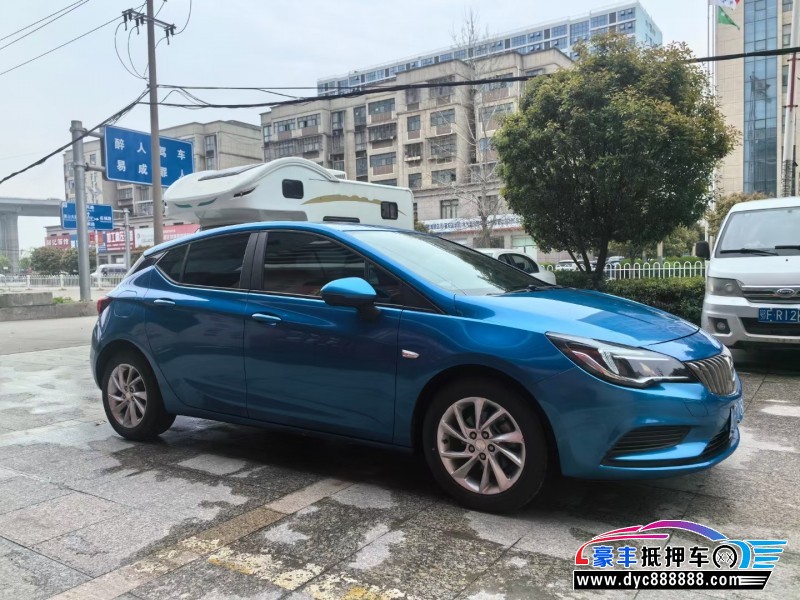 17年别克威朗轿车抵押车出售