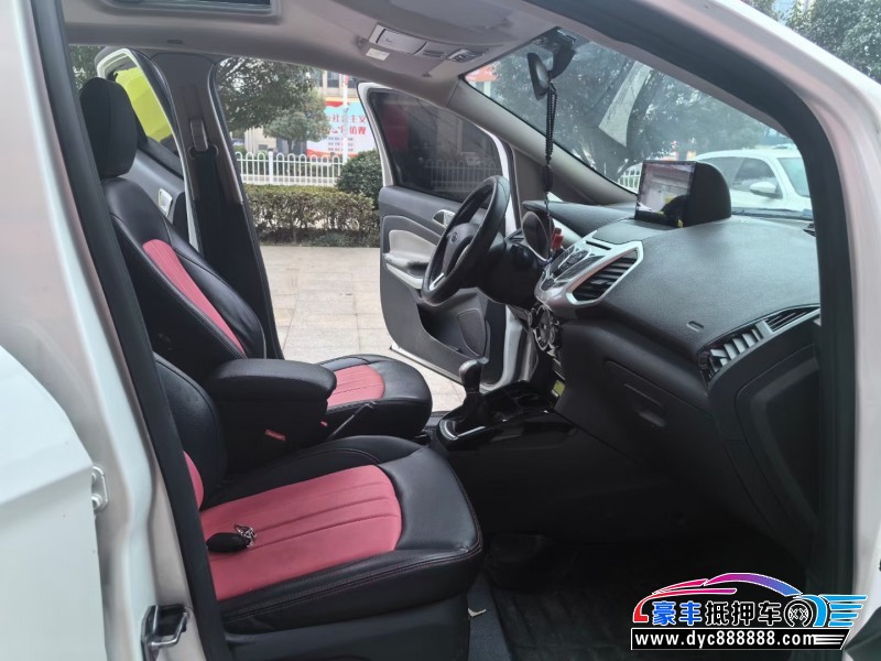 15年福特翼搏轿车抵押车出售