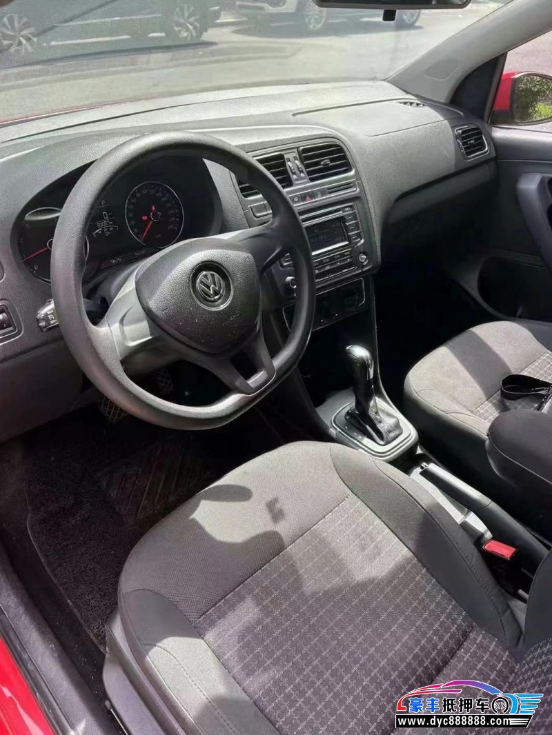 14年大众polo轿车抵押车出售