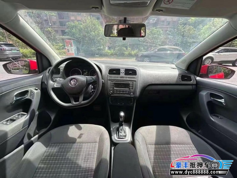 14年大众polo轿车抵押车出售