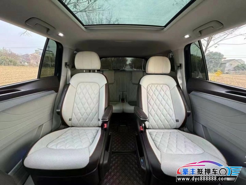 22年大众揽镜轿车抵押车出售