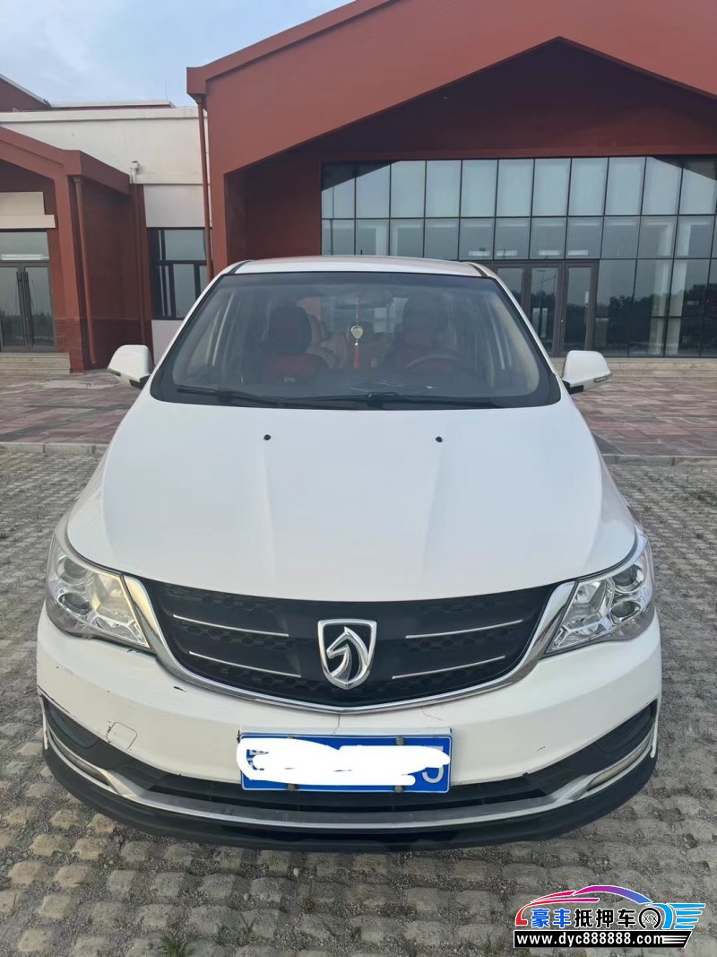 17年宝骏730轿车抵押车出售