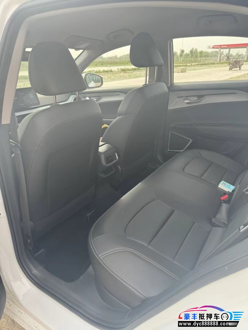 24年吉利几何轿车抵押车出售