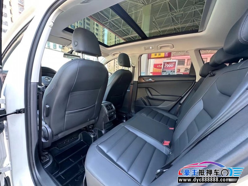 20年大众途岳轿车抵押车出售