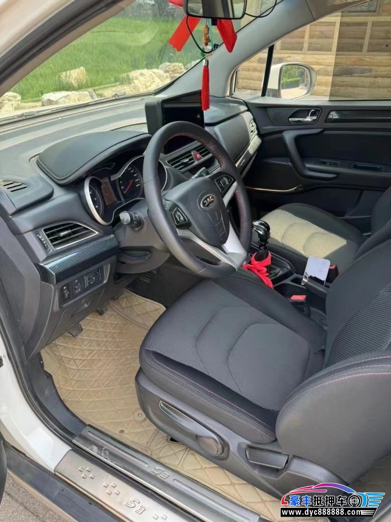 17年江淮瑞风S3轿车抵押车出售