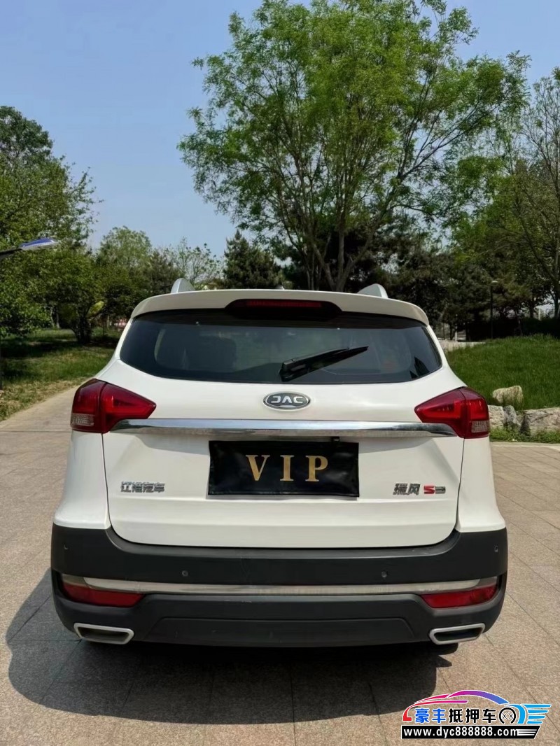 17年江淮瑞风S3轿车抵押车出售