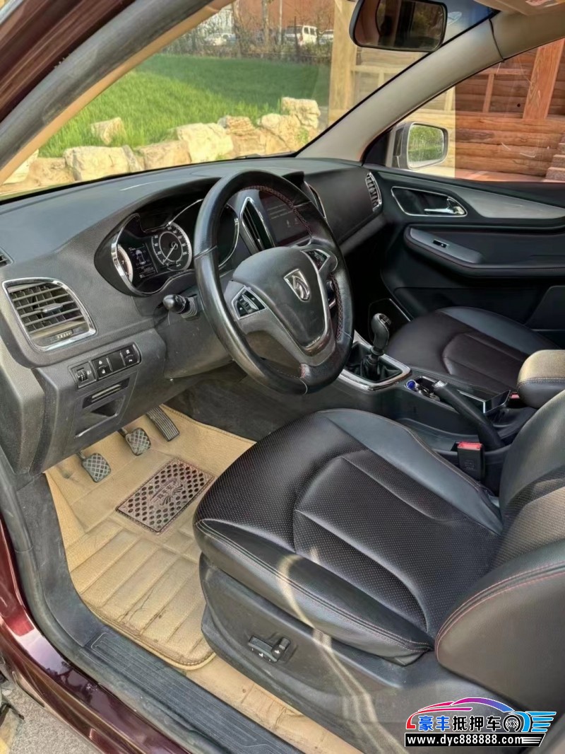 17年宝骏560轿车抵押车出售