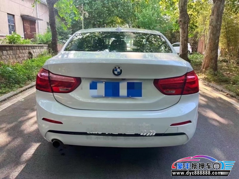 19年宝马1系轿车抵押车出售