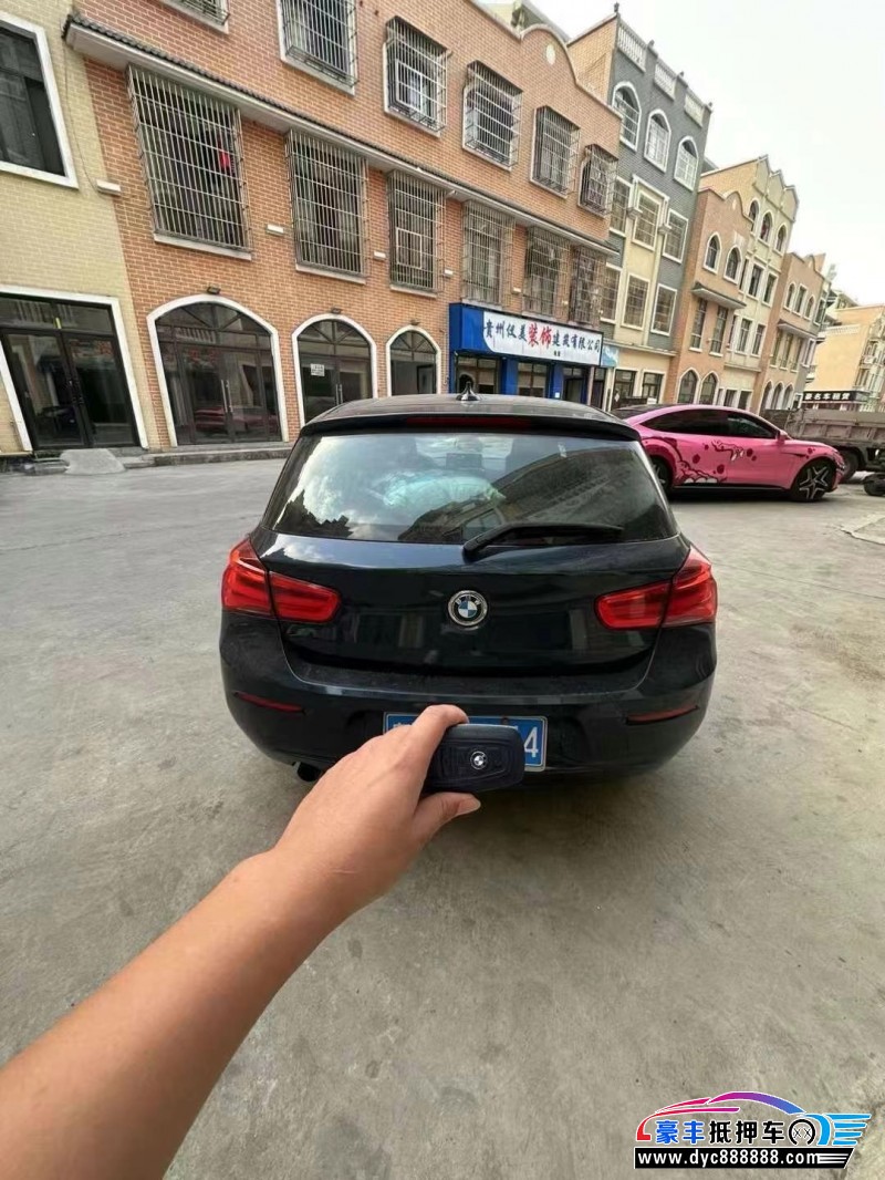 16年宝马1系轿车抵押车出售