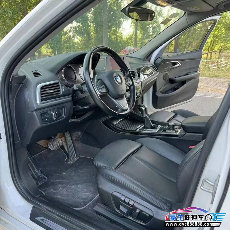 18年宝马1系轿车抵押车出售