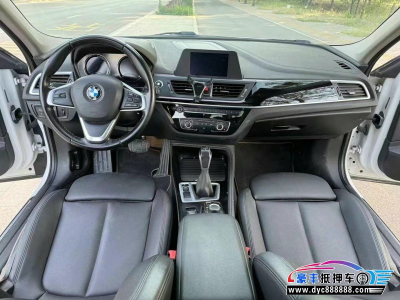 18年宝马1系轿车抵押车出售