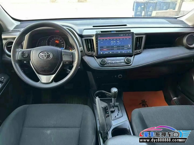 18年丰田RAV4荣放轿车抵押车出售