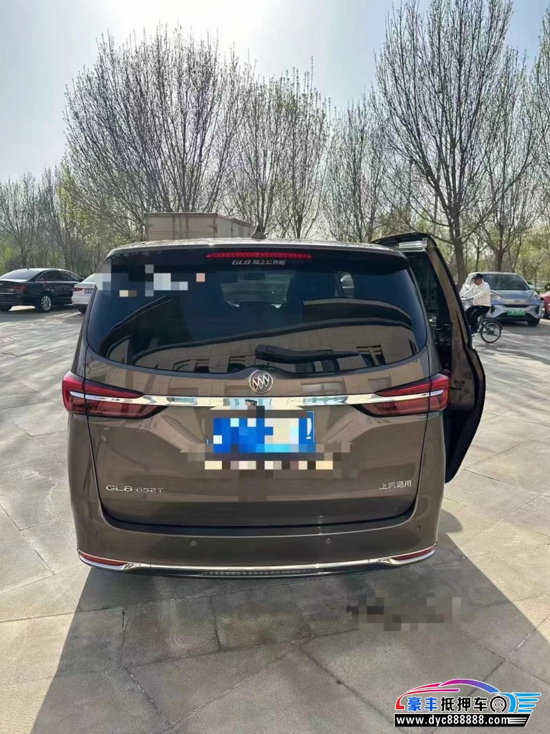 21年别克GL8轿车抵押车出售