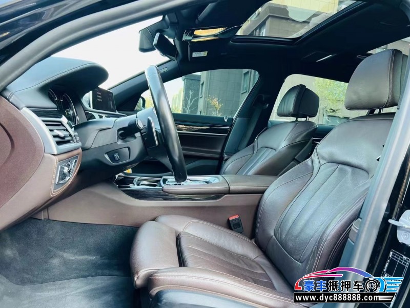 19年宝马7系轿车抵押车出售