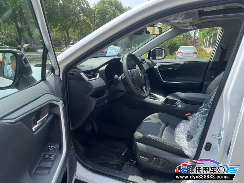 24年丰田RAV4轿车抵押车出售