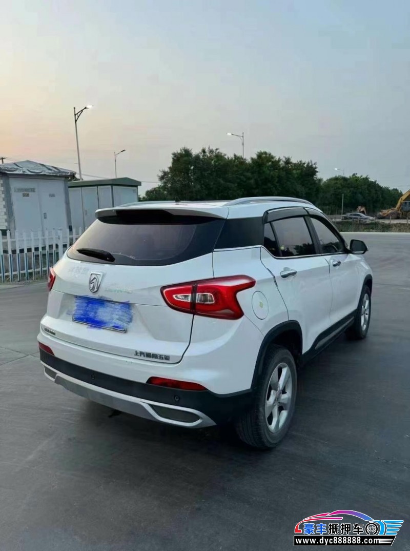 18年宝骏510轿车抵押车出售