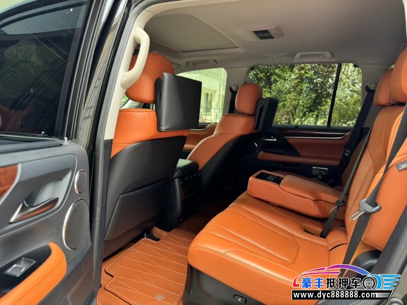 18年雷克萨斯LX轿车抵押车出售