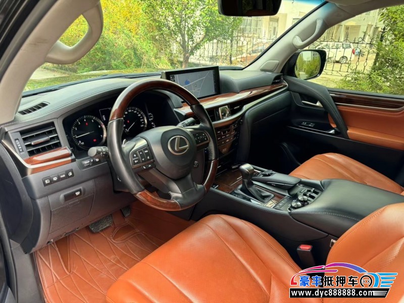 18年雷克萨斯LX轿车抵押车出售