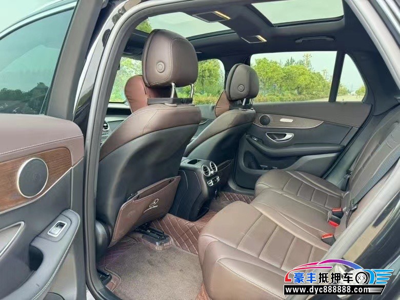 22年奔驰GLC轿车抵押车出售