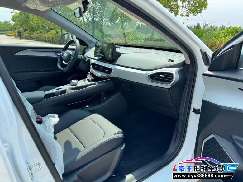 24年吉利几何轿车抵押车出售