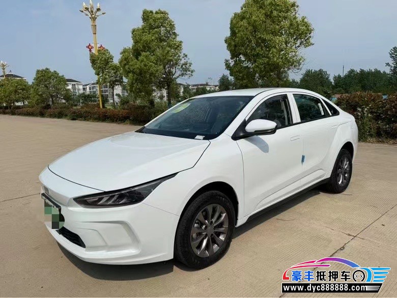 24年吉利几何轿车抵押车出售