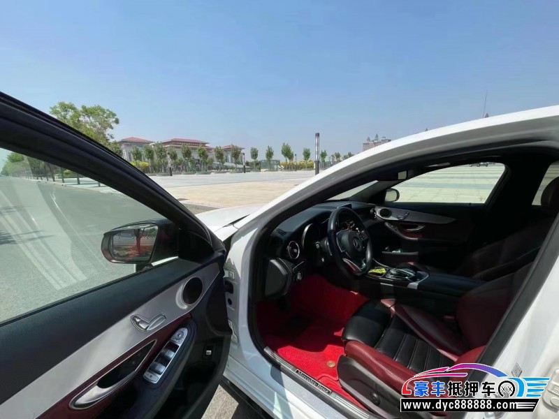 17年奔驰C级轿车抵押车出售