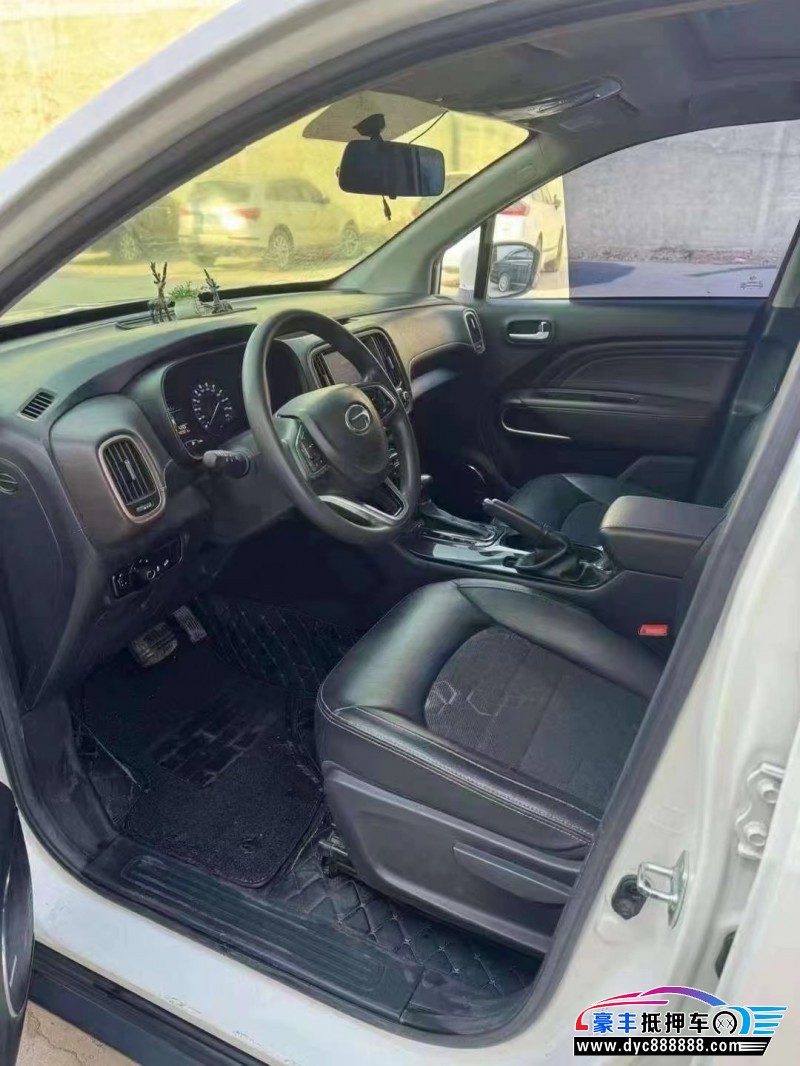 19年传祺gs3轿车抵押车出售