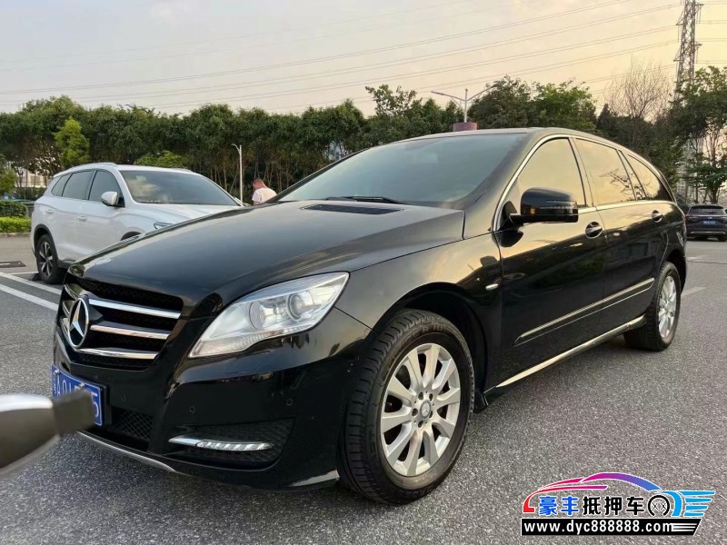 18年奔驰R轿车抵押车出售