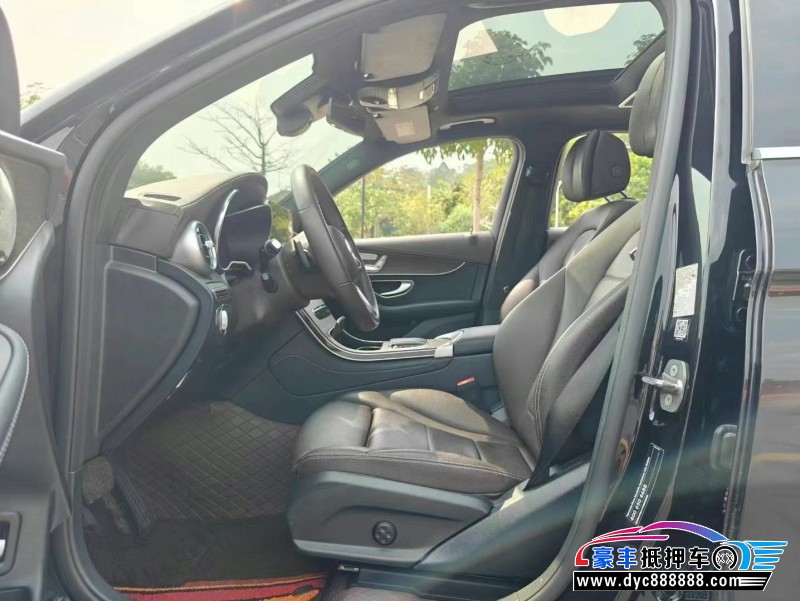 22年奔驰GLC轿车抵押车出售