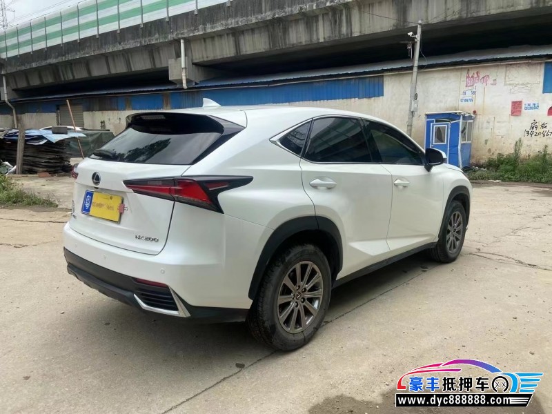 19年雷克萨斯NX轿车抵押车出售