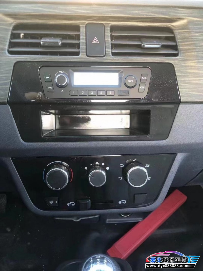 24年金杯T30轿车抵押车出售