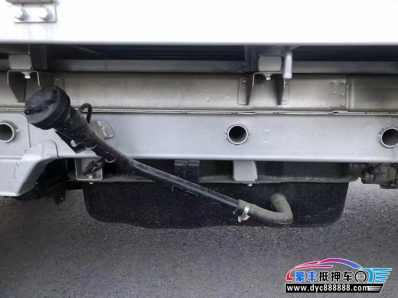 24年金杯T30轿车抵押车出售