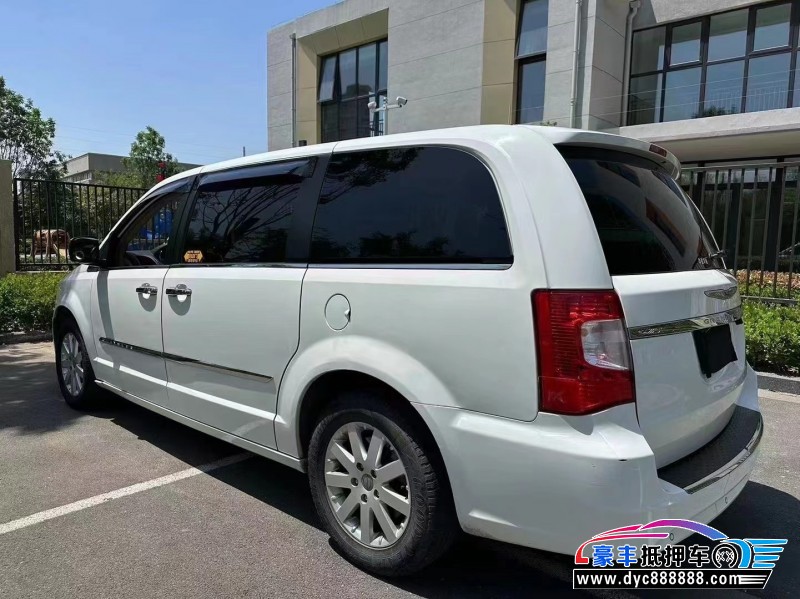 16年克莱斯勒大捷龙(进口)轿车抵押车出售