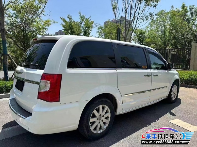 16年克莱斯勒大捷龙(进口)轿车抵押车出售