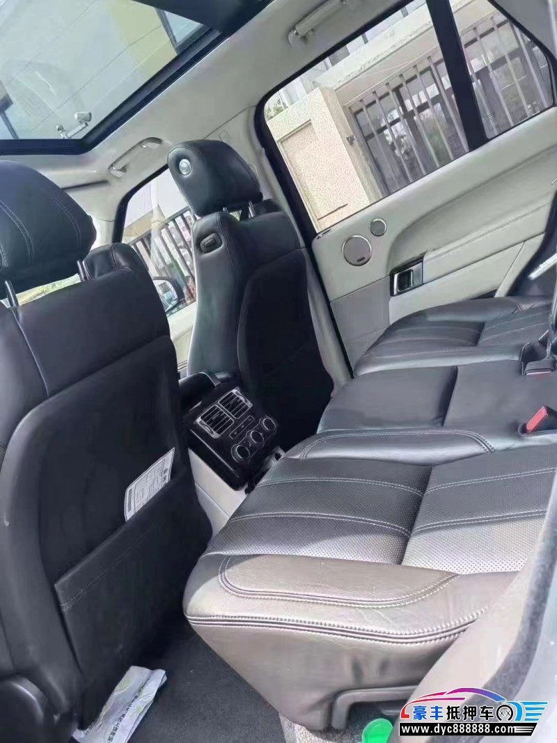 15年路虎揽胜行政轿车抵押车出售