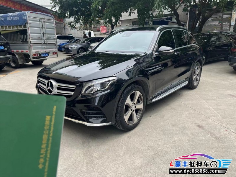 17年奔驰GLCSUV抵押车出售