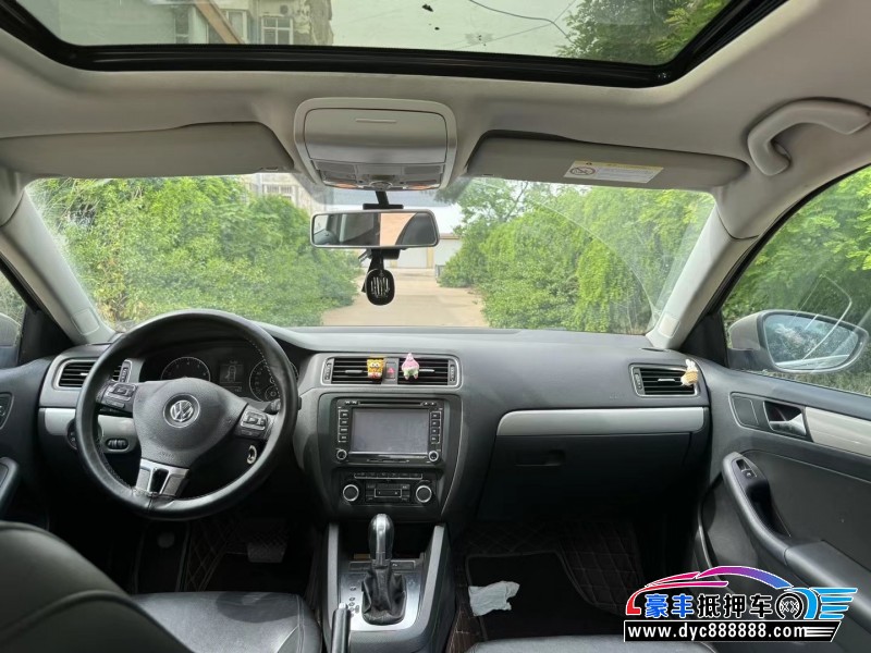 15年大众速腾轿车抵押车出售