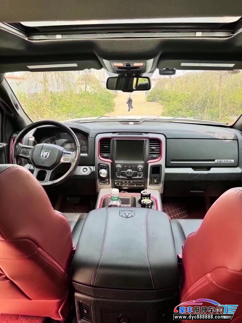 18年道奇公羊轿车抵押车出售