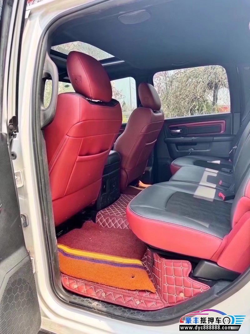 18年道奇公羊轿车抵押车出售